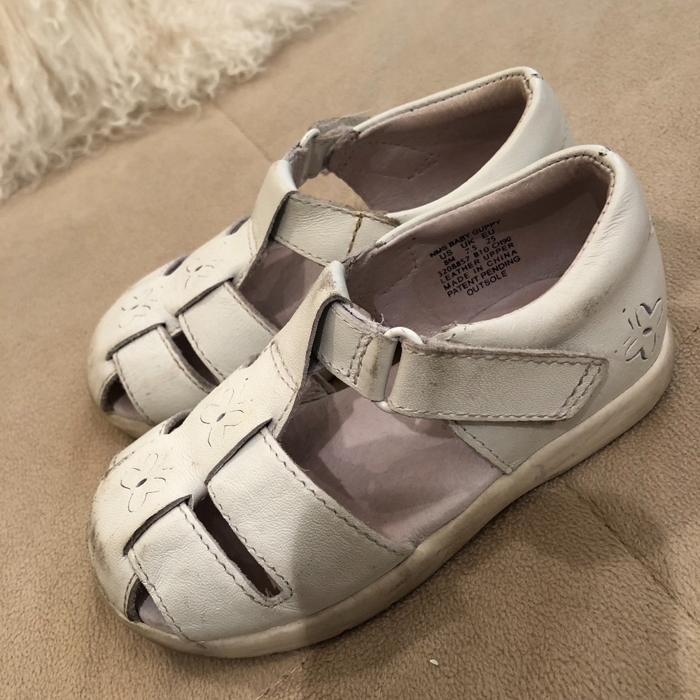 Stride Rite Shoes - Picture 2 of 7